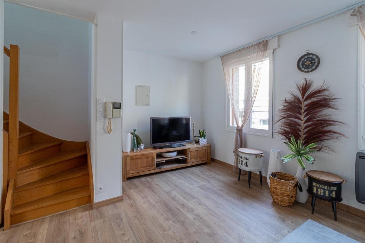 De Fil En Aiguille - Duplex Pour 4 A Calais Lägenhet Exteriör bild